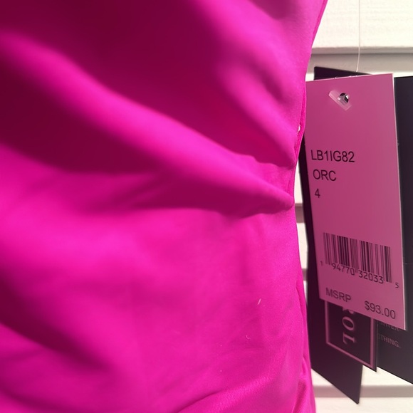 🌸🌸🌸La Blanca Hot Pink Tankini Top with adjustable strap. 🌸🌸. Size 4 - Picture 3 of 6